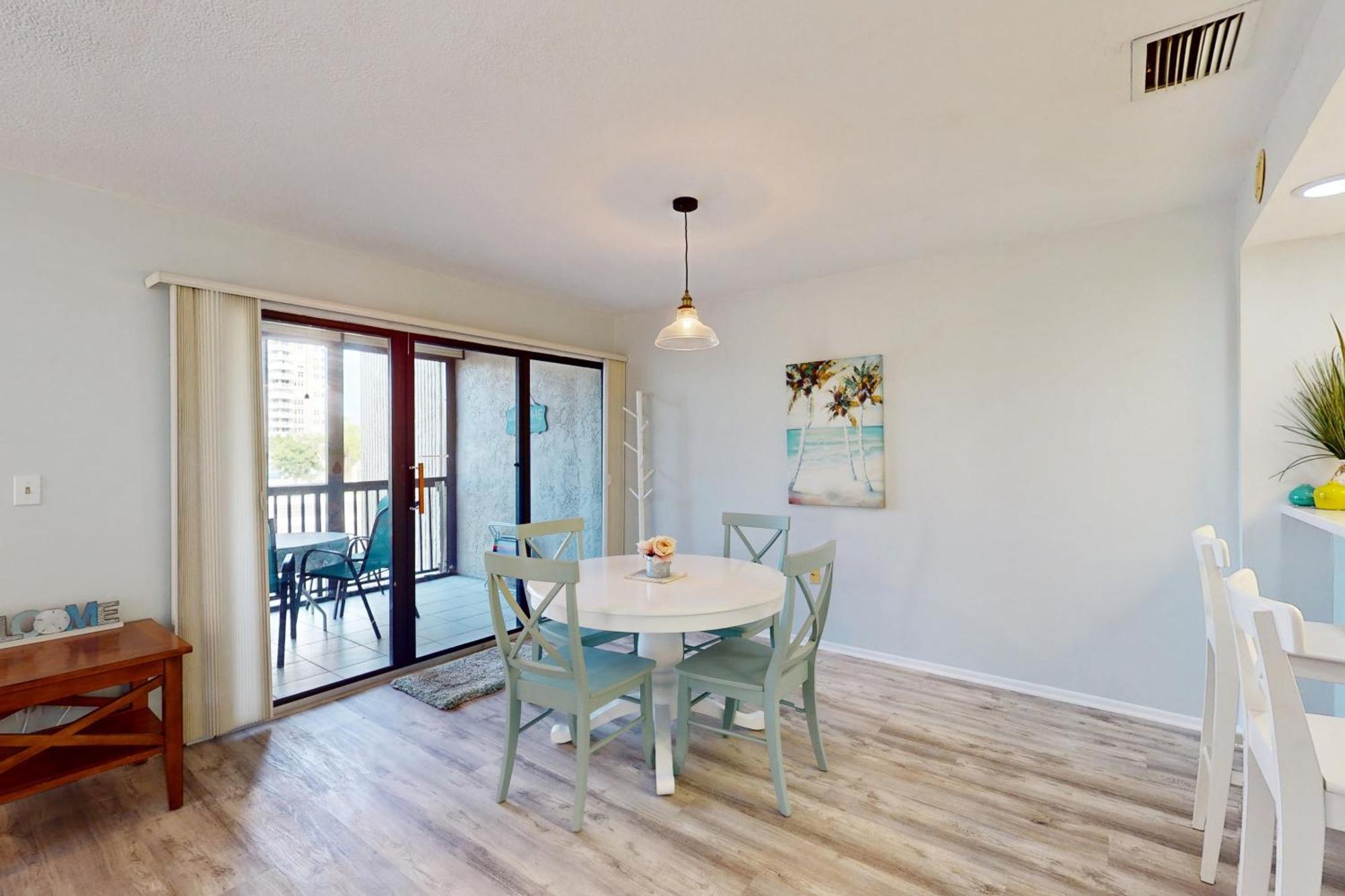 Ocean Breeze & Santa Maria Condos Fort Myers Beach Room photo