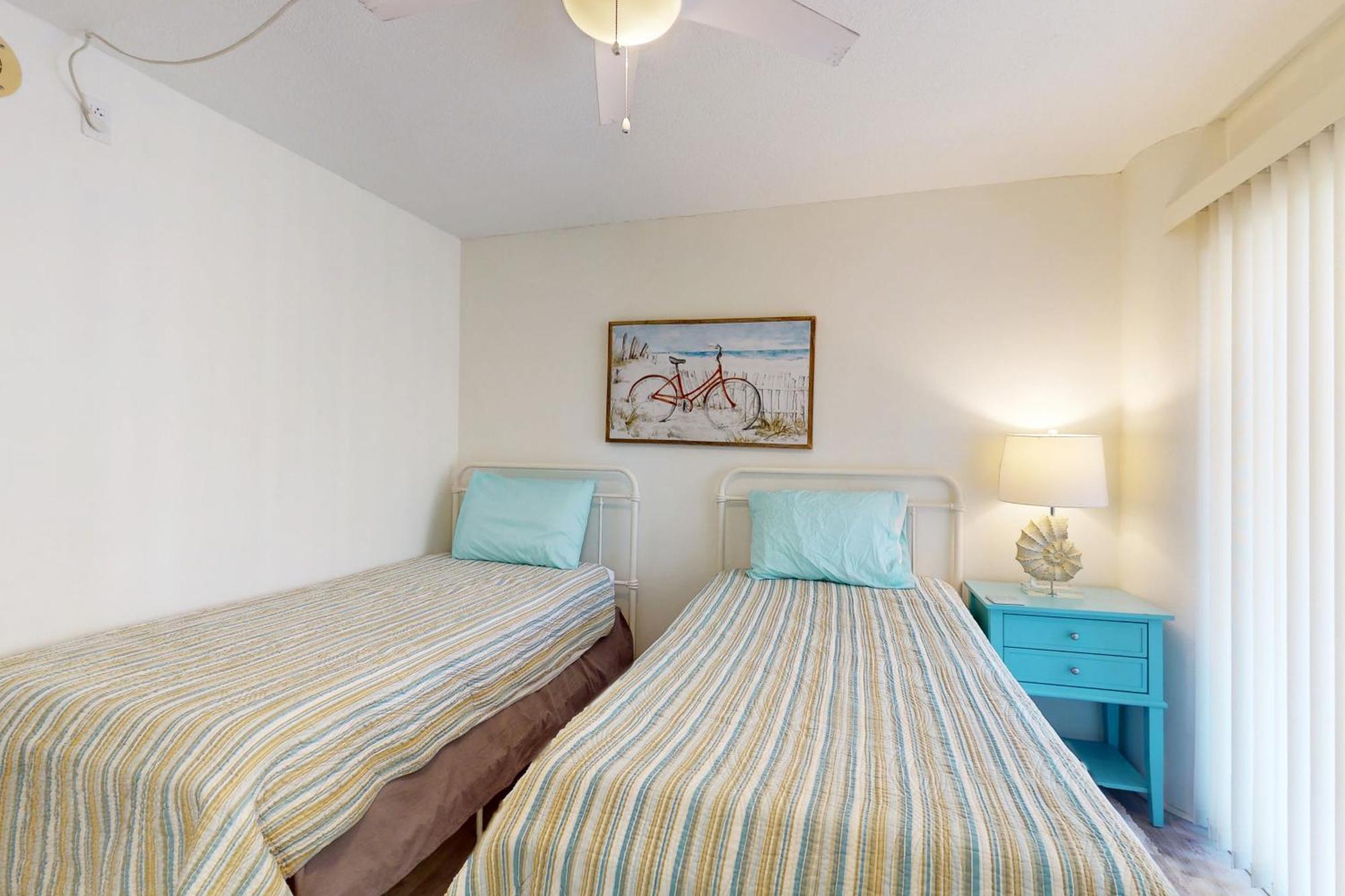 Ocean Breeze & Santa Maria Condos Fort Myers Beach Room photo